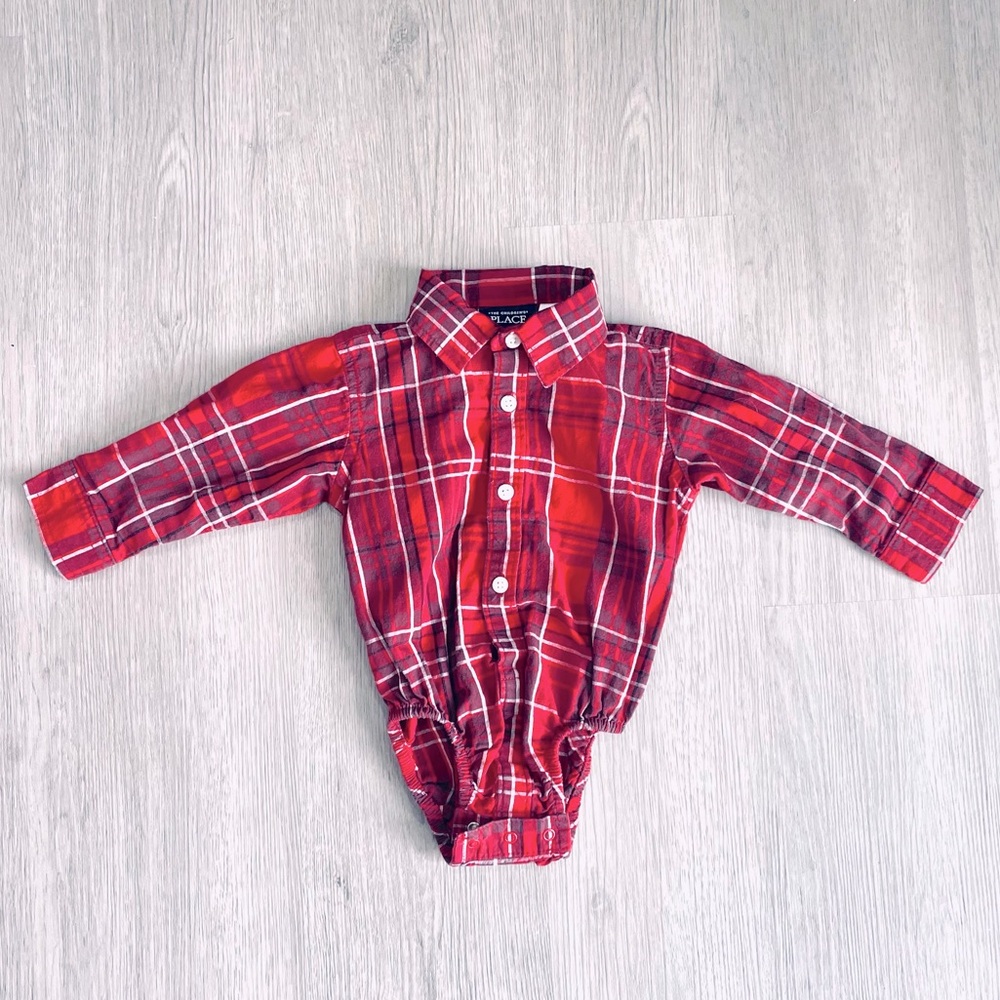 Childrenās Place Flannel Bodysuit- Size 9M